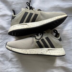 Adidas Kid’s Gray and Black Speckled Sneakers